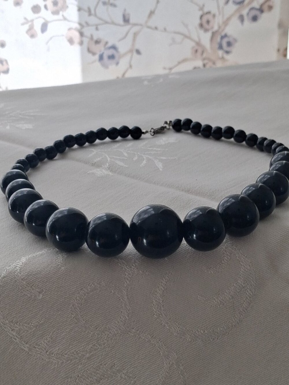 Black Graduated Bead Necklace Chunky Statement Classic Retro
